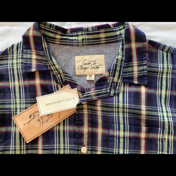 Casual Cotton Men’s Button Down Shirt NWT - Picture 7 of 7